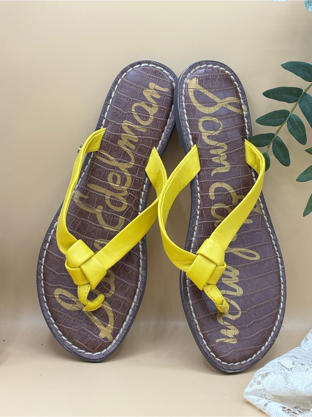 Sam Edelman Yellow Knot-Front Toe-Loop Sandals